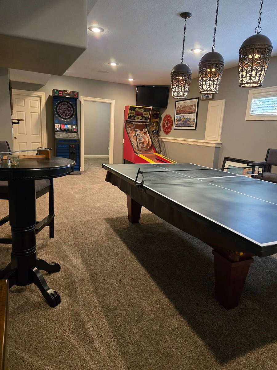 Recreation / game room - pool table, ping pong table, arcade console, skee-ball and dart machine