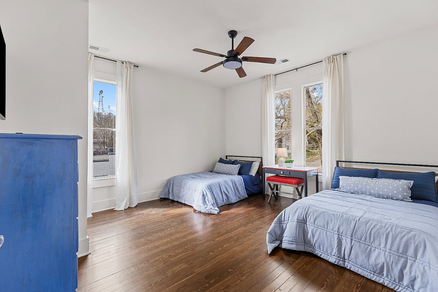 Upstairs bedroom.