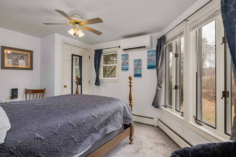 Bedroom 2 - Full/Double Bed