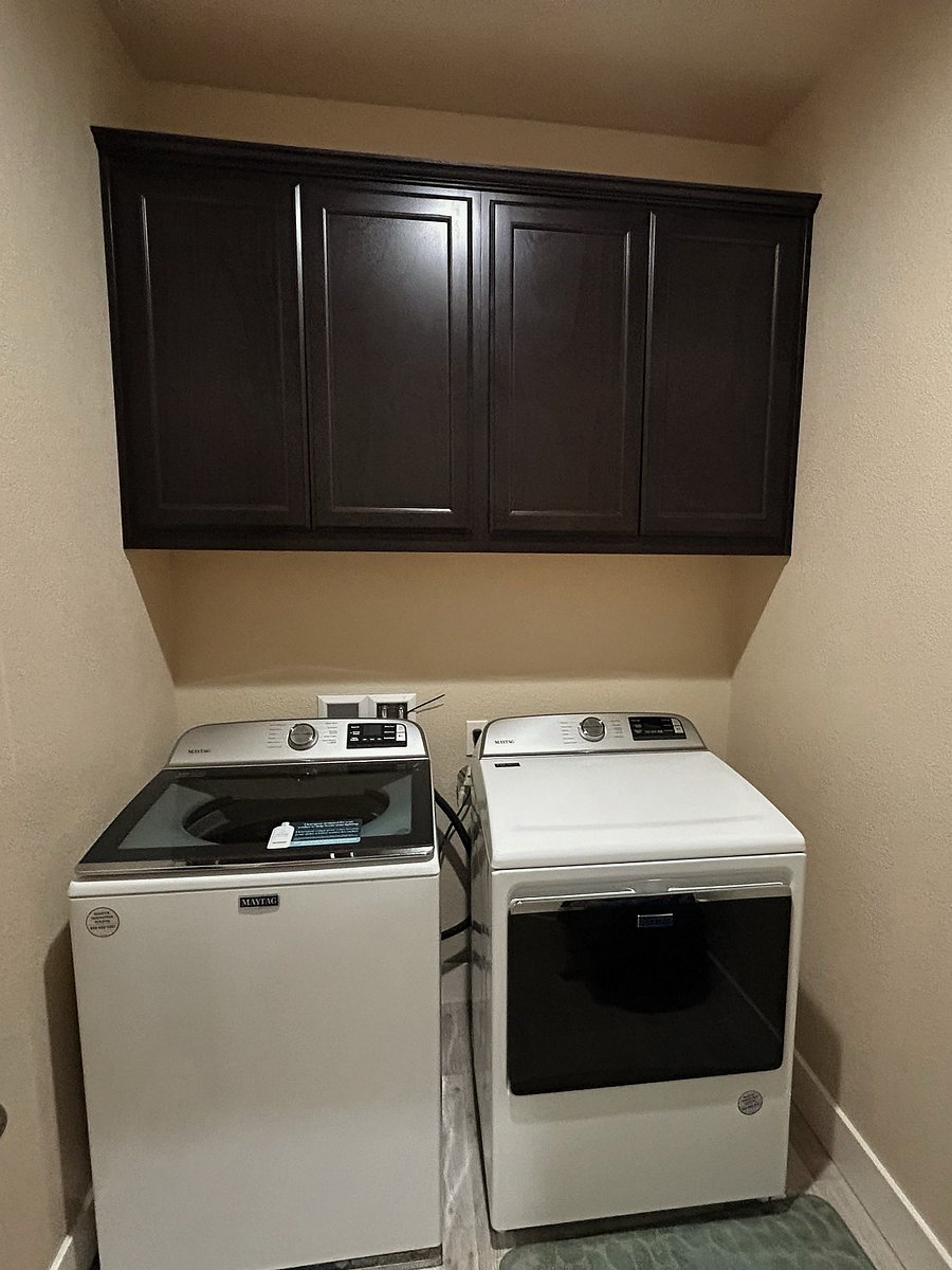 Washer & Dryer upstairs 