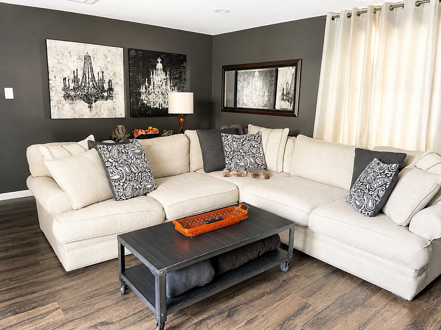 Secondary Living Room, Large sectional couch, 65'' Smart TV - Opens to the Courtyard