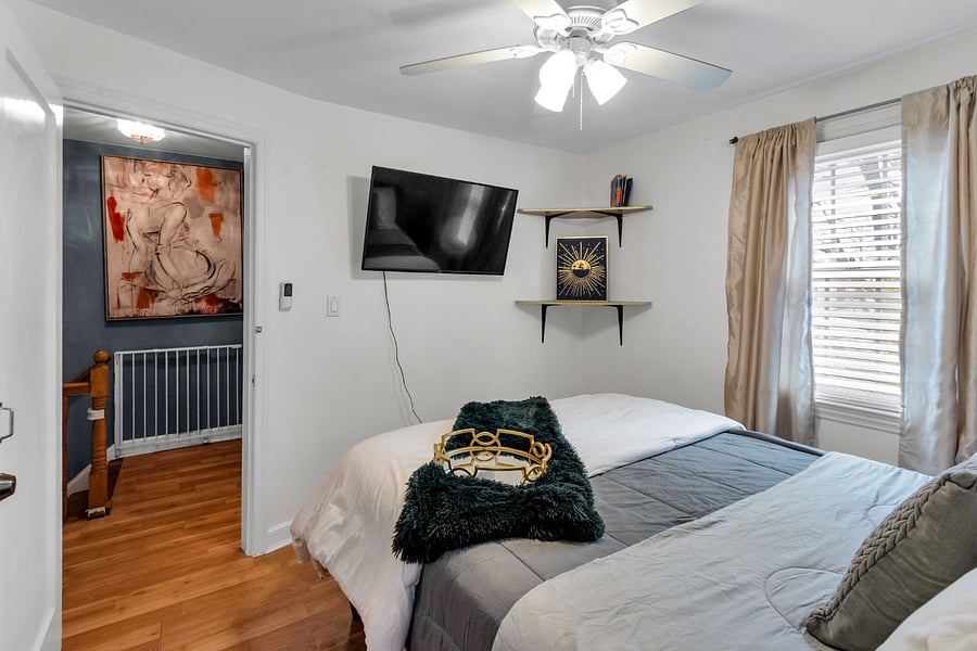 Second bedroom view 