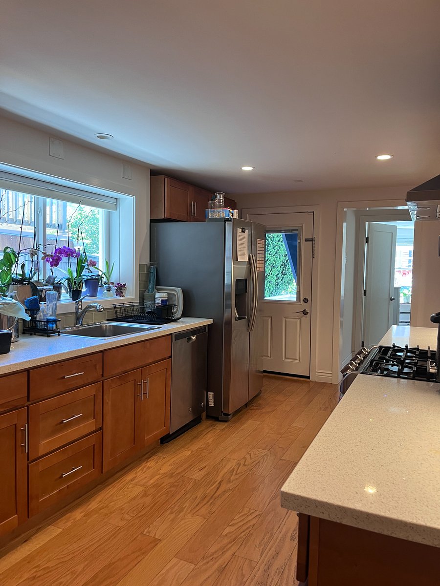 Common area kitchen