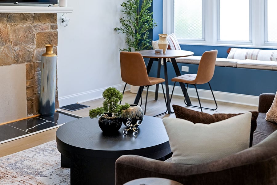 Living room with dining table and Coffee table