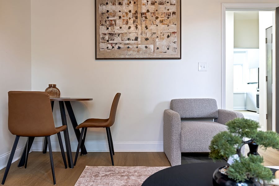 Accent Chair 