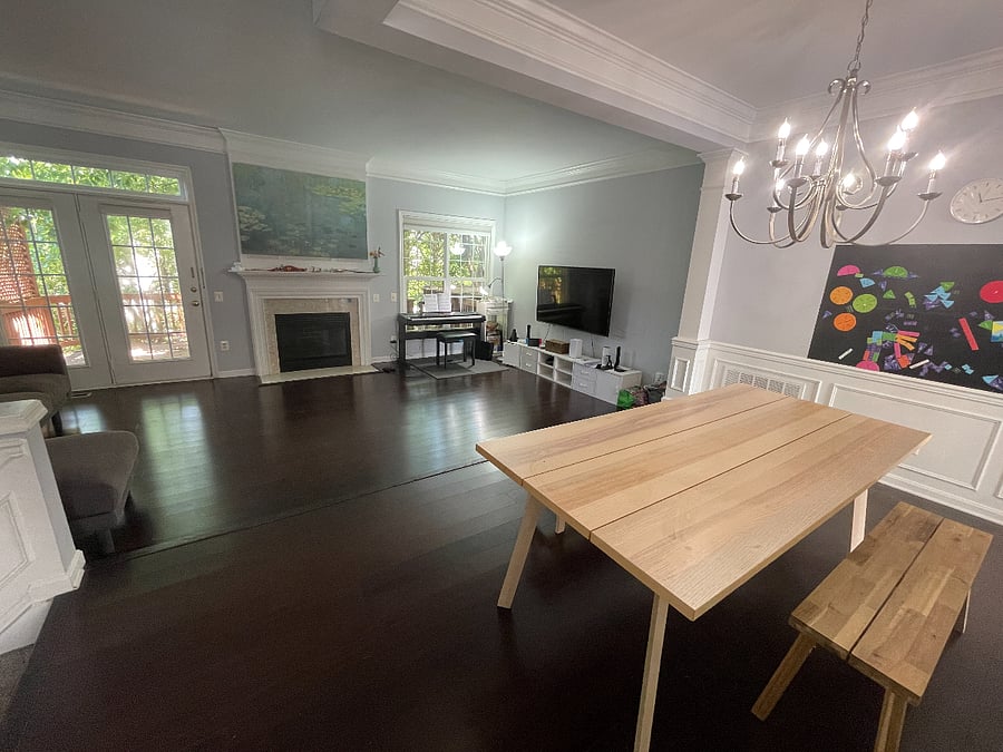Mid-Level - Dining area