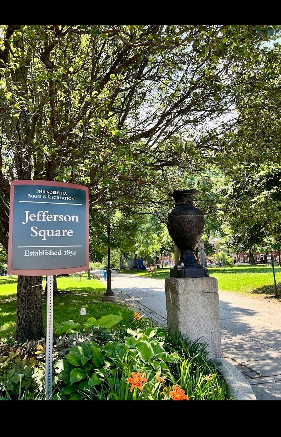 Beautiful Historic the Jefferson Park one block away
