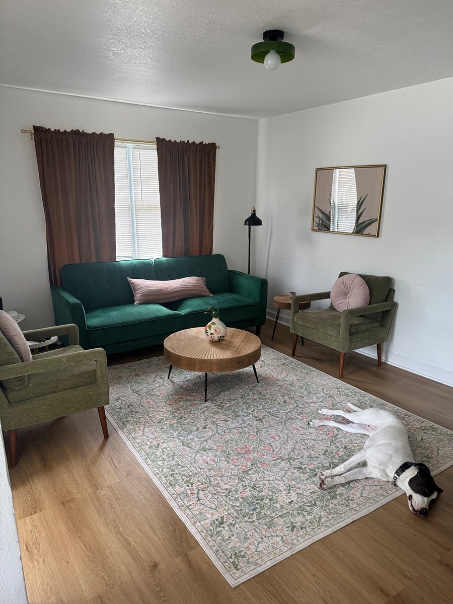 Living room, TV area