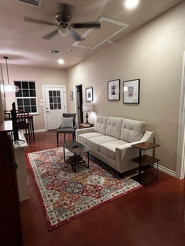 Furnished Finder property 993653_1 photo 3