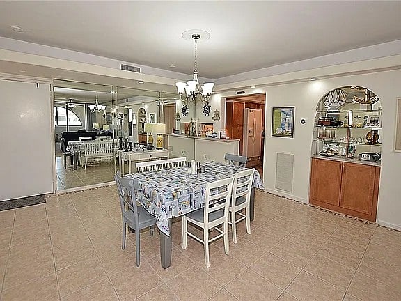 Furnished Finder property 993747_1 photo 3