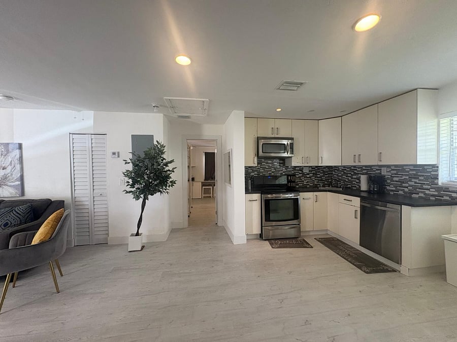 Furnished Finder property 993763_1 photo 6