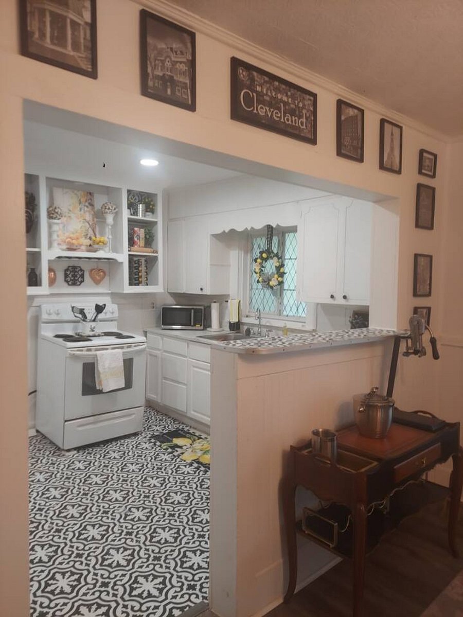 Fully stocked kitchen