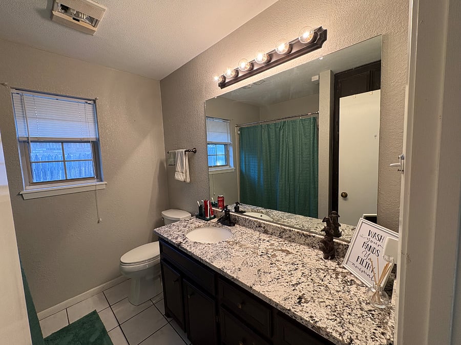 Guest Bath- Bathroom for Bedroom 2&3