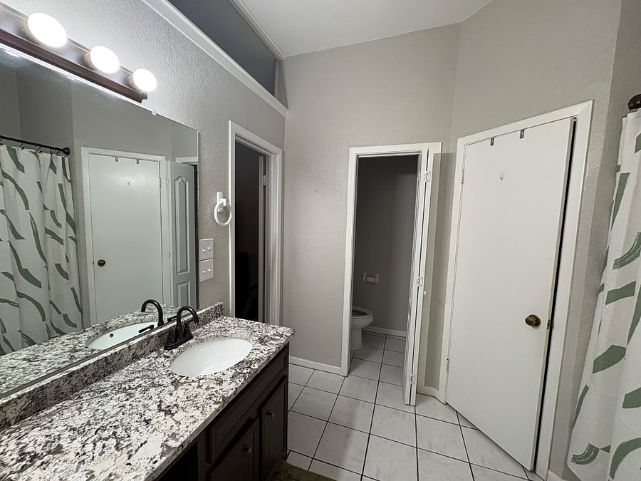 Furnished Finder property 993899_1 photo 11