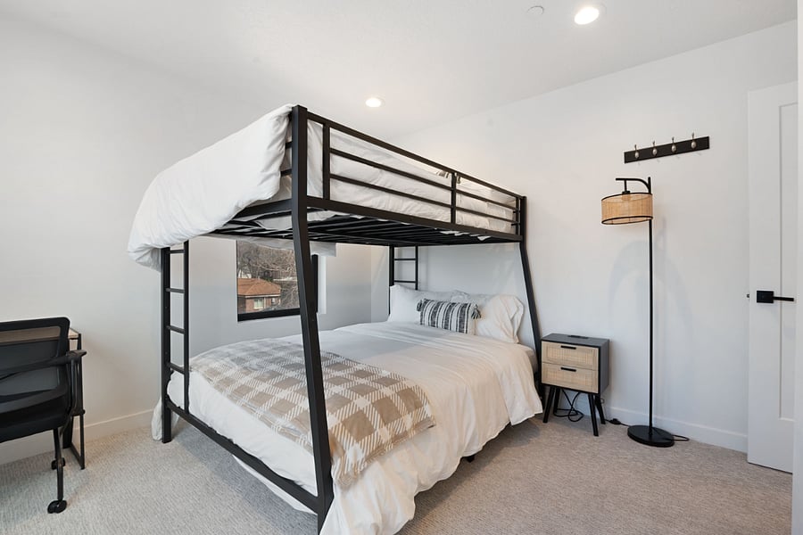 3rd floor: bunk bedroom 