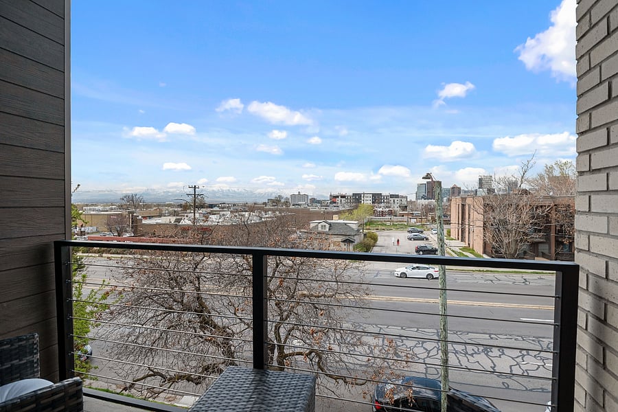 3rd floor: Master balcony 