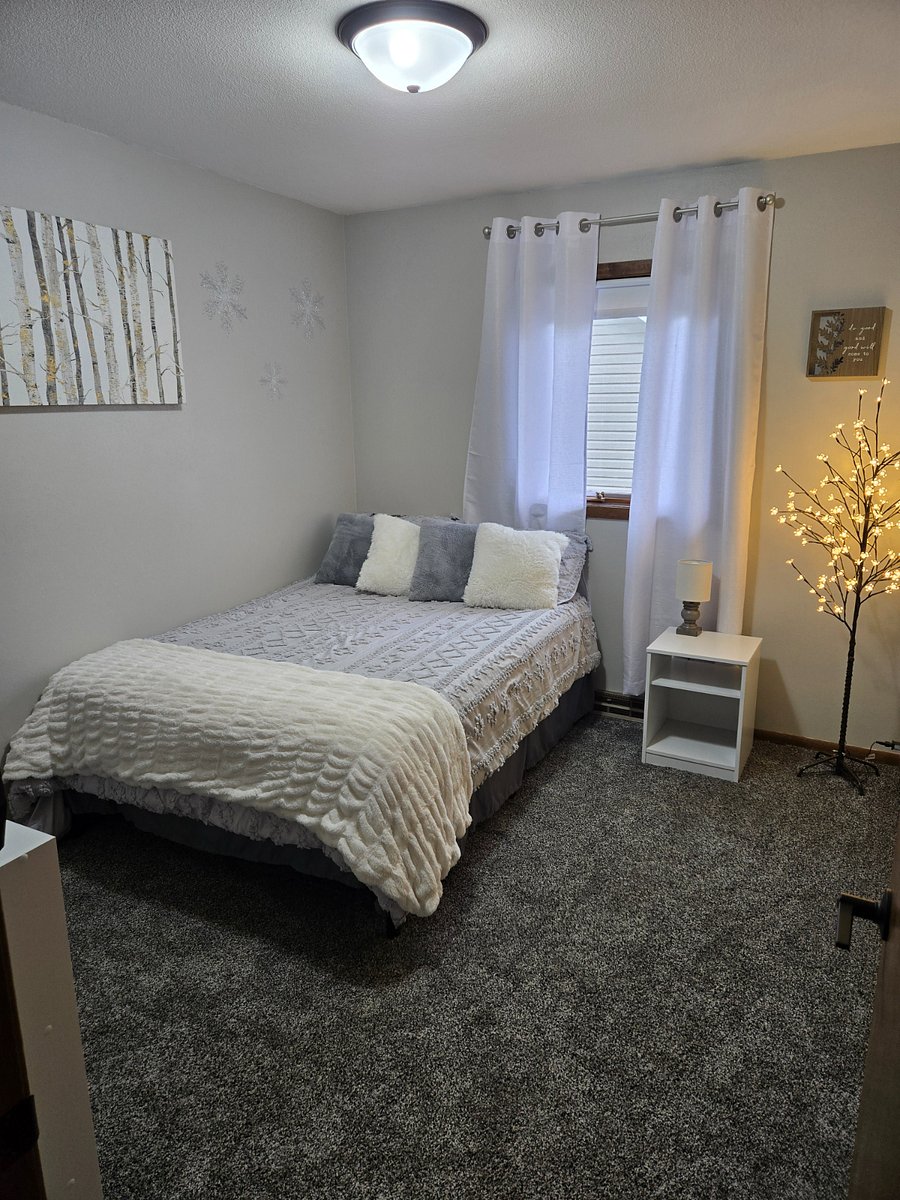 Bedroom 3: Winter
