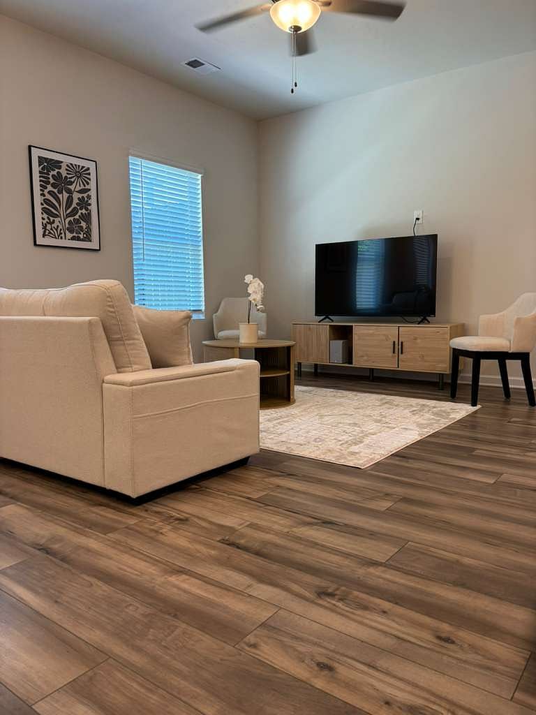 Furnished Finder property 993916_1 photo 4