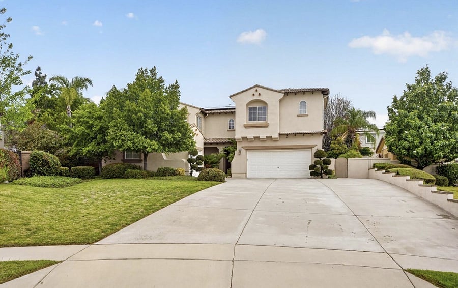 The property includes a large driveway with ample parking space to comfortably accommodate tenants and their vehicles.