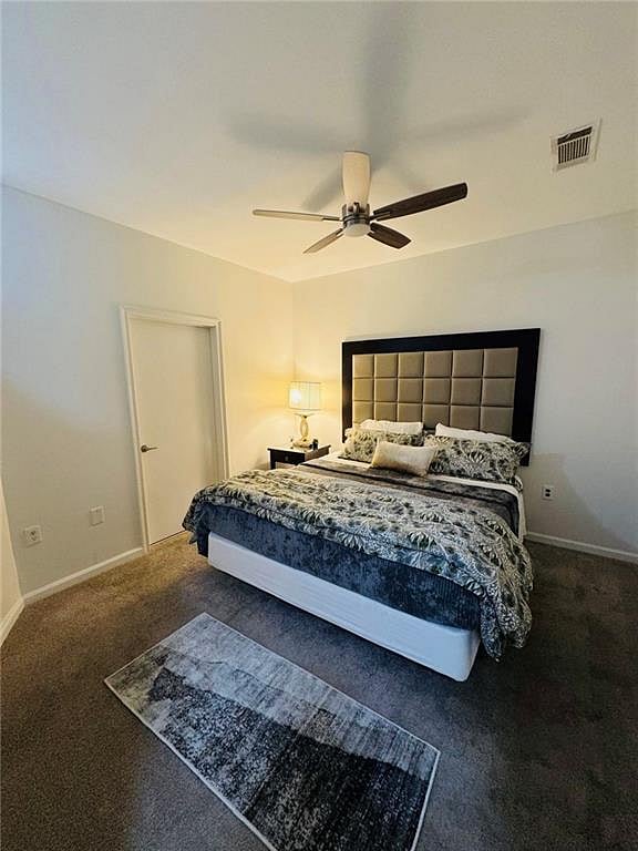 King sized bed