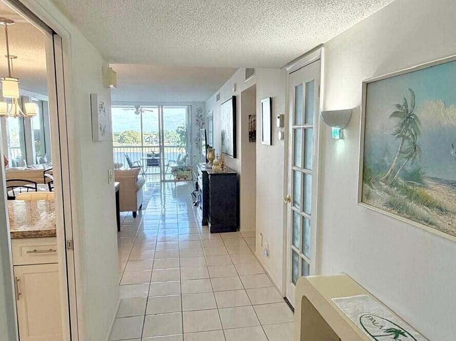 Furnished Finder property 993953_1 photo 3