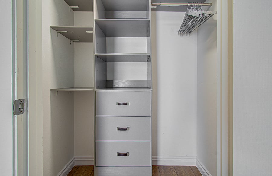 Closet 2