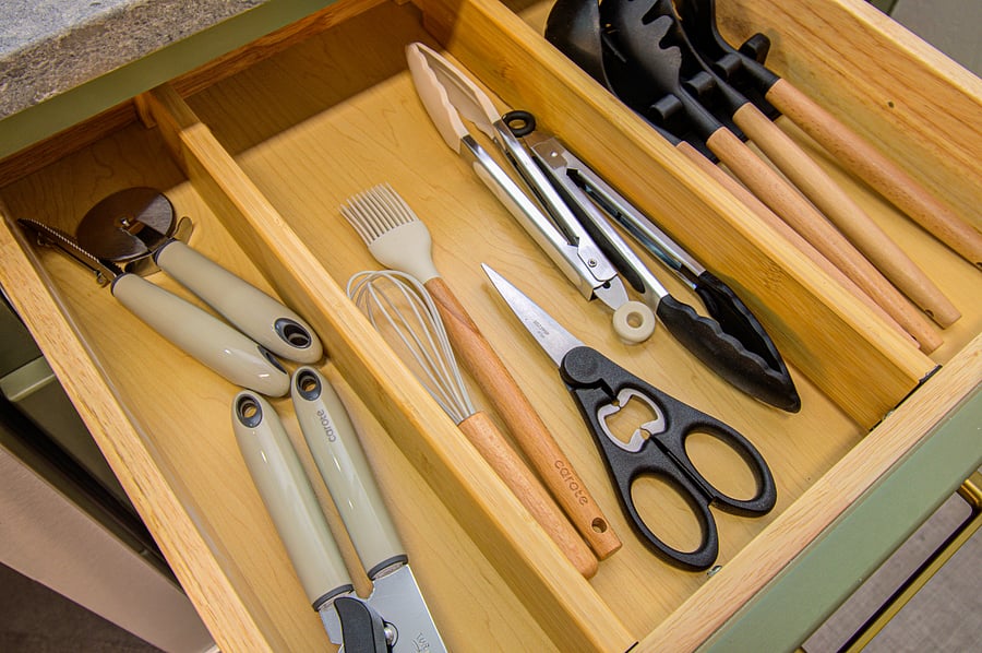 Kitchen equipment