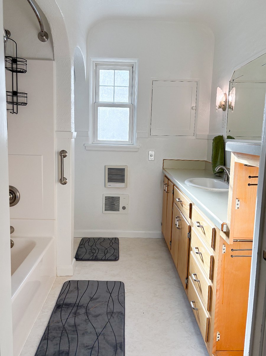 upstairs bathroom