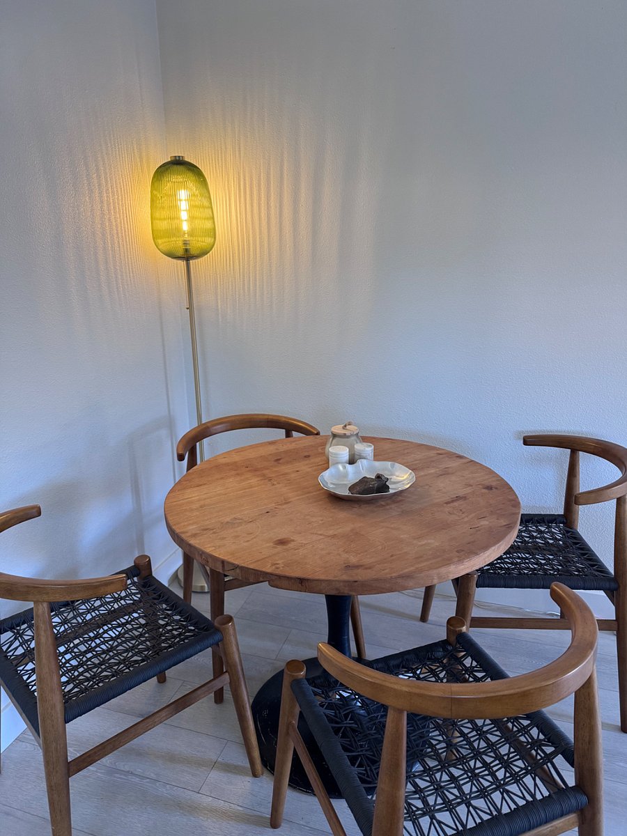 Dining table to seat 4 in the open concept space 