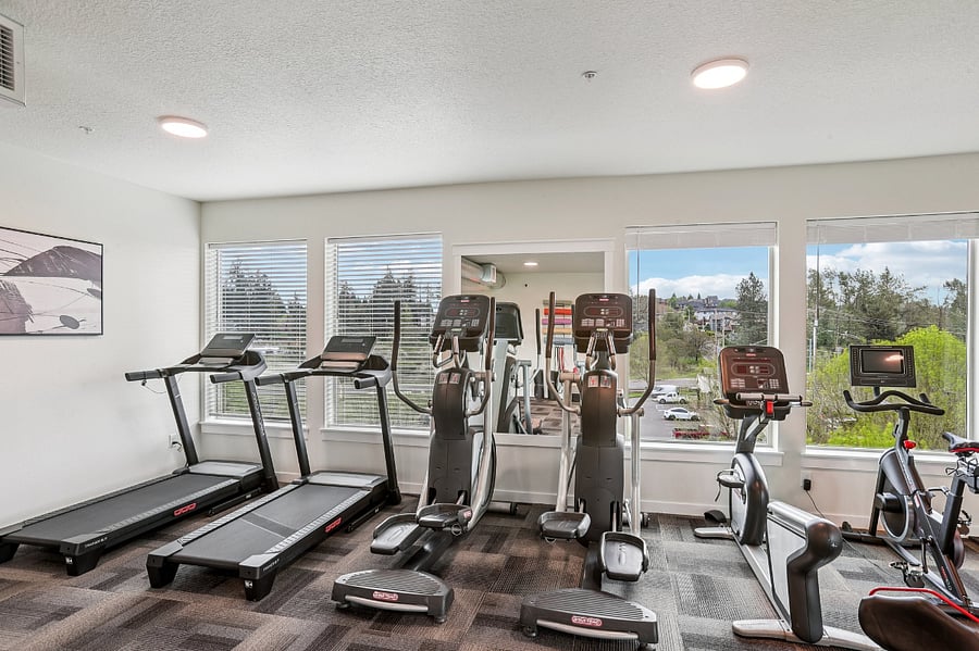 State of the art fitness center, currently open 24/7 365! Water cooler and bathroom provided.