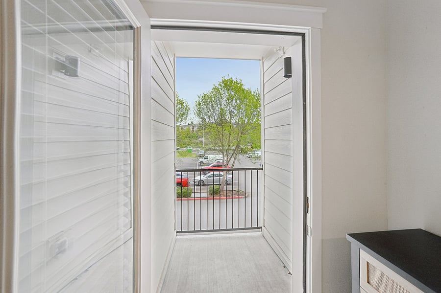 Alcove balcony off of master bedroom.