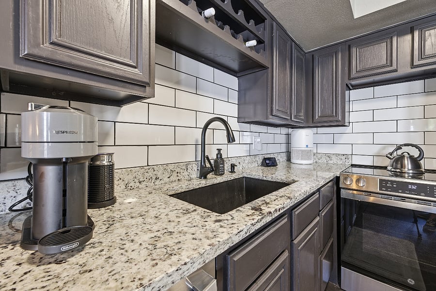 Kitchen w/Alexa, Nespresso & Air Purifier