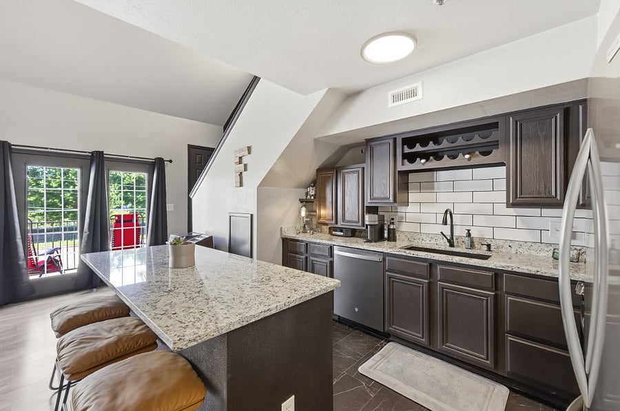 Front Balcony, Kitchen & Bar
