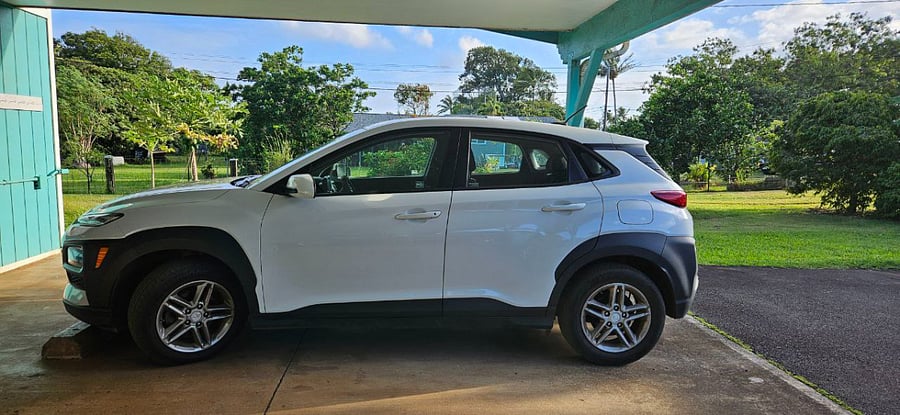 2019 hyundai kona, excellent condition,  low milage, great on gas. 