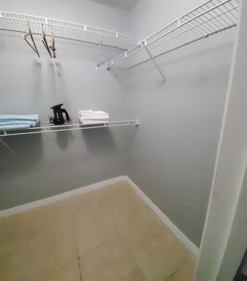 Walk-in Closet