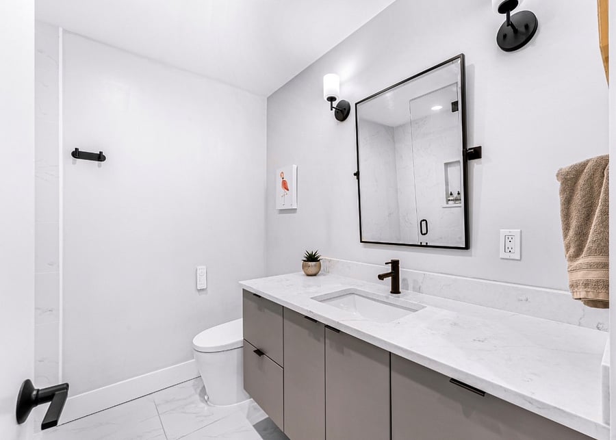 Upstairs bathroom