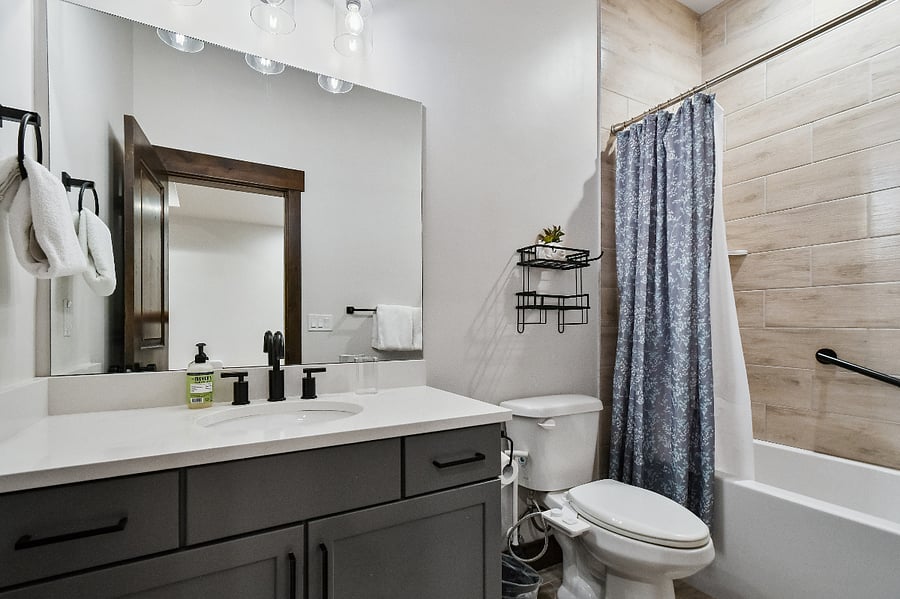 Bathroom 4: with shower & bathtub combo - Bottom Floor