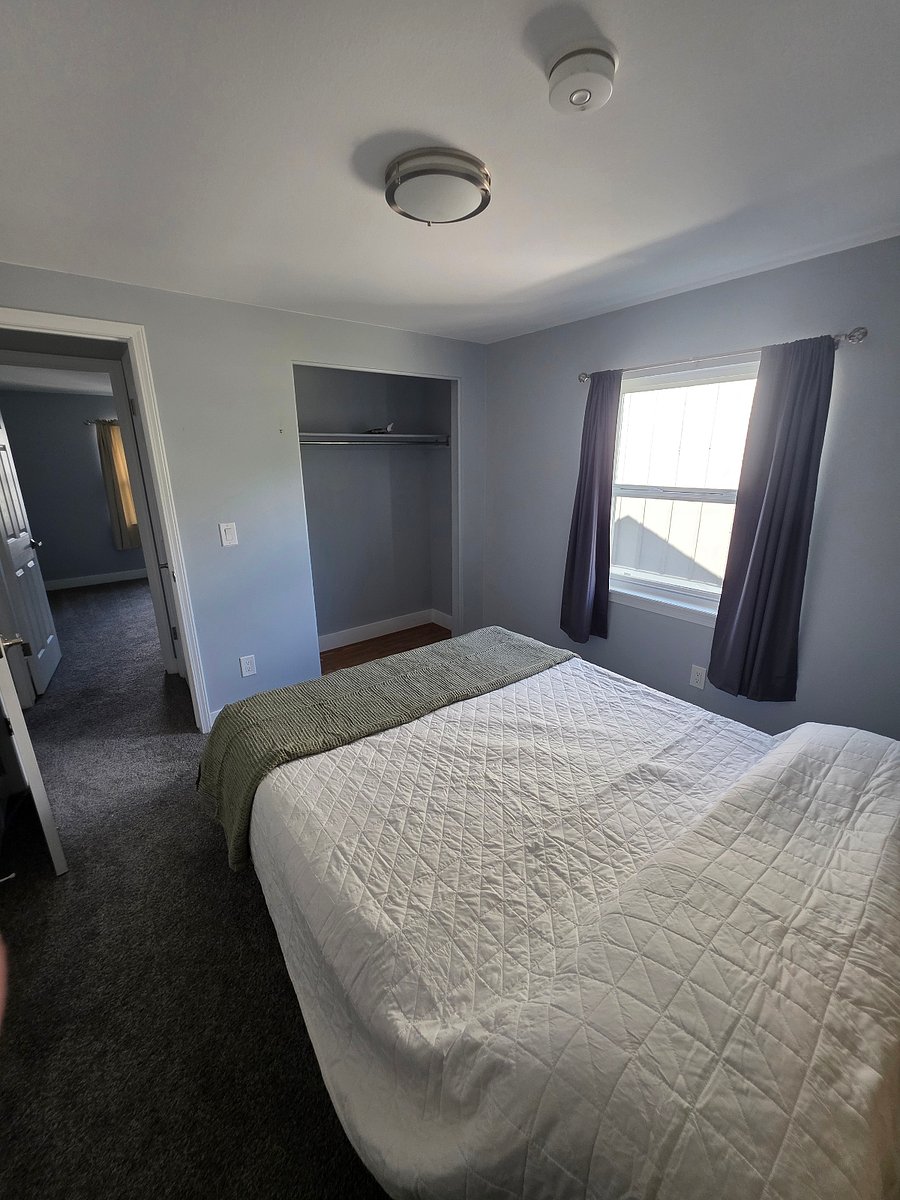 upstairs second bedroom