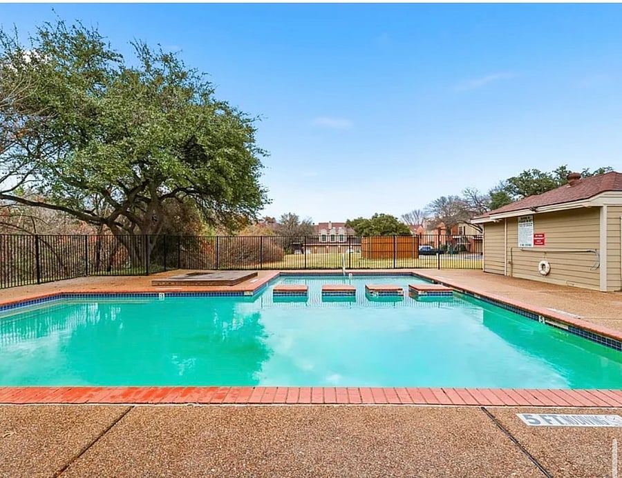 Community pool