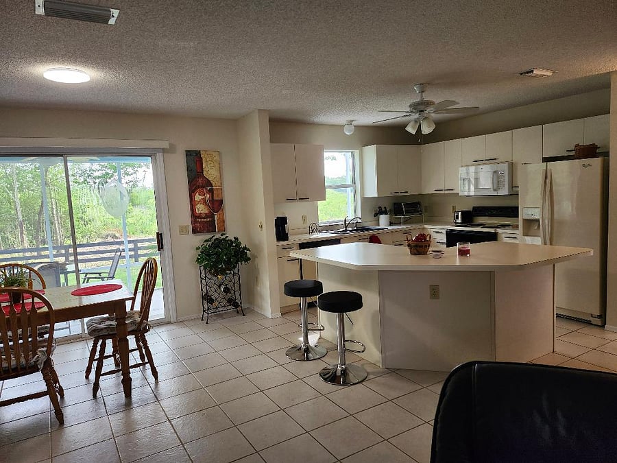 Furnished Finder property 994456_1 photo 3