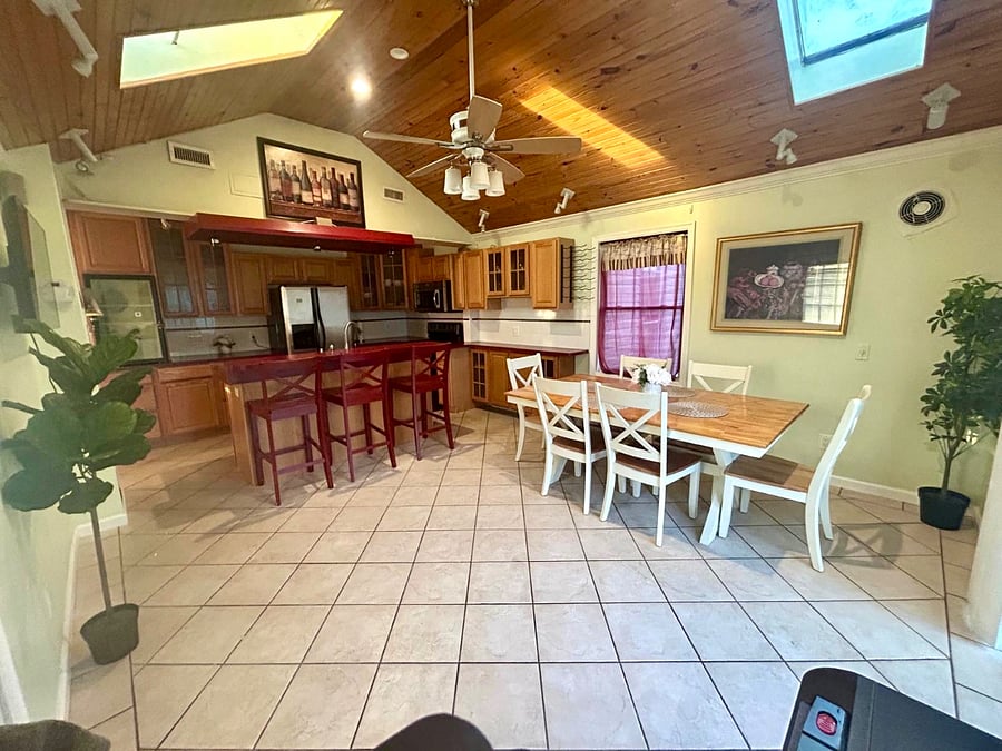 Furnished Finder property 994458_1 photo 11