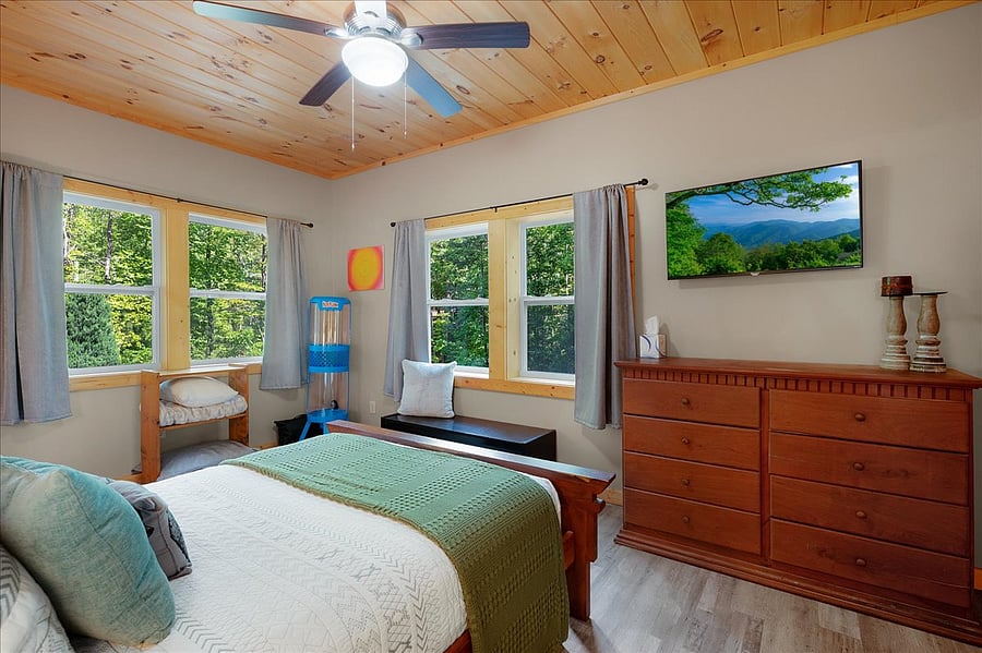 1st Floor Bed/Dbl.