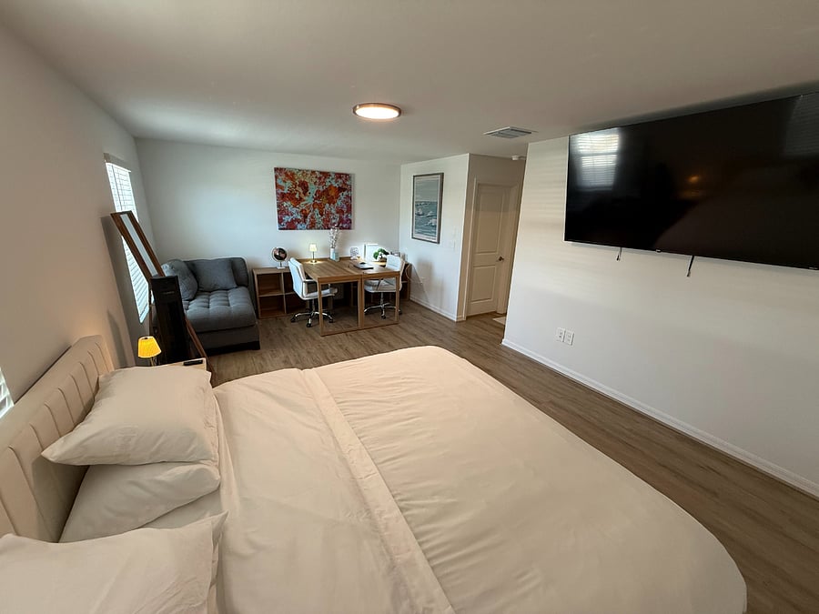 Comfortable primary suite