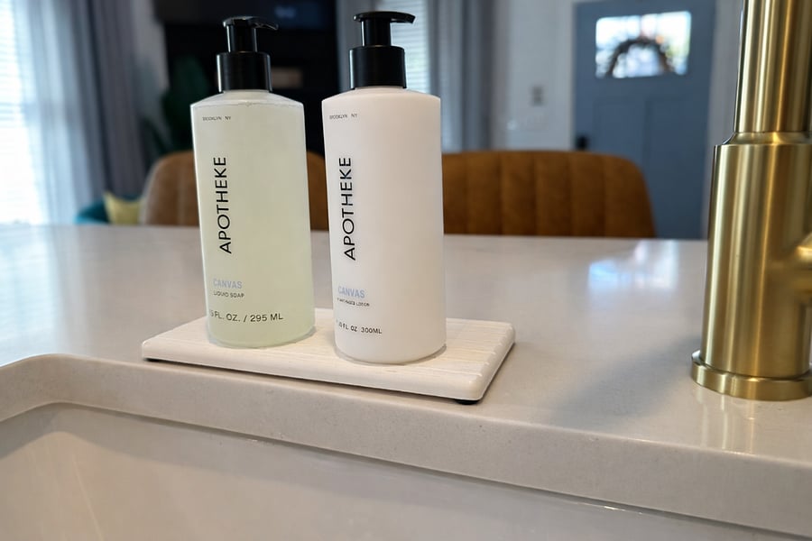 High-quality, super luxurious Apotheke products to leave skin and hands soft and smelling amazing!