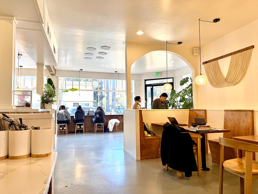 La Costa Café, 19th and G, 3 blocks