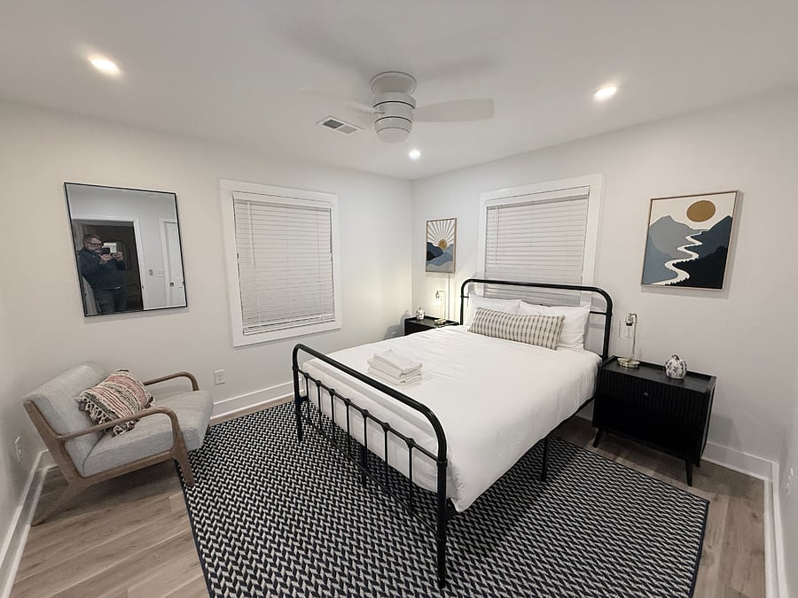 Master bedroom 