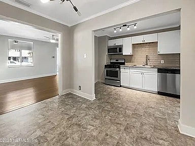 Furnished Finder property 994603_1 photo 5