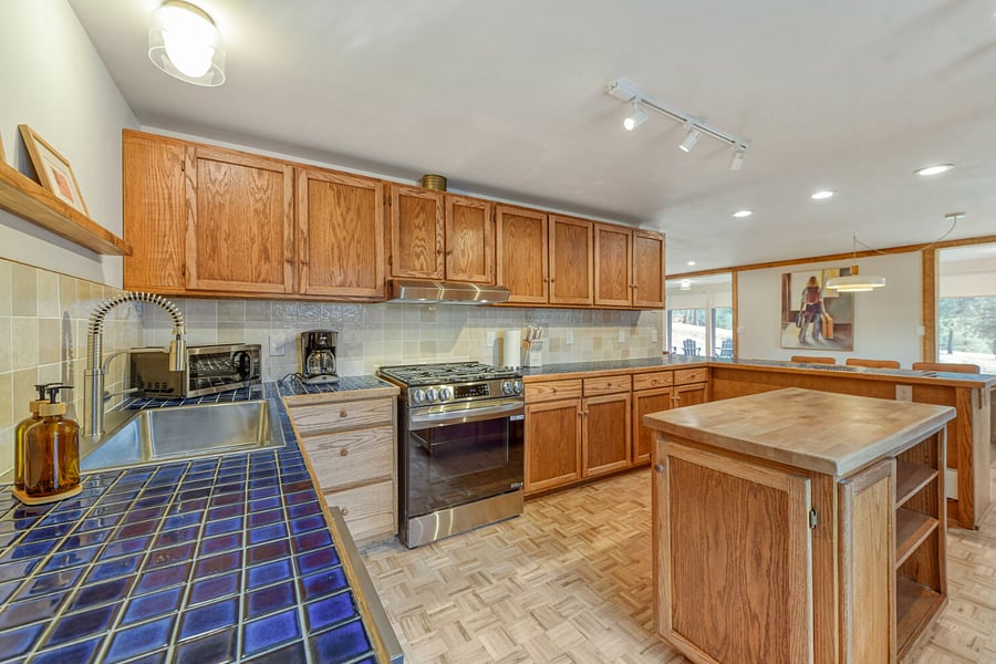 Furnished Finder property 994625_1 photo 8