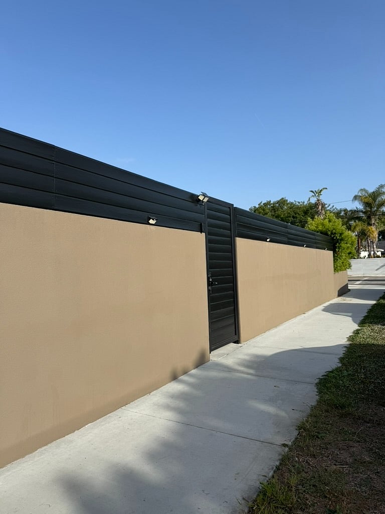 Side entrance / Main Entrance