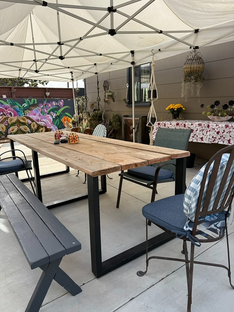 Outdoor dinning